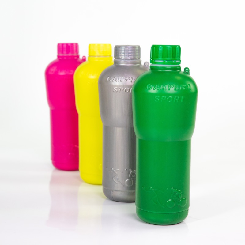 como quitar el mal olor de las botellas de agua